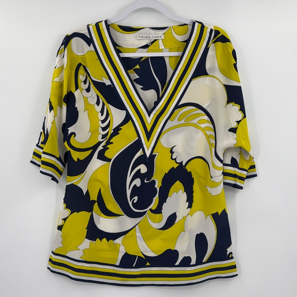 Trina Turk Silk blouse Sz Small Beautiful blouse